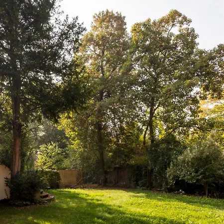 Charming Garden Berlin
