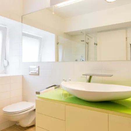 Charming Garden Appartement *